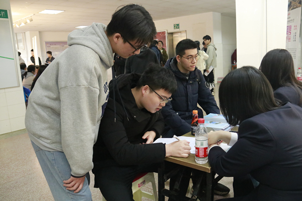e64dc2272fe71865b2dff25adbccf01_副本.jpg